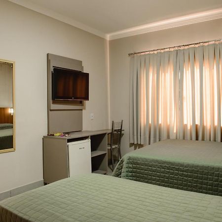 Hotel Trevo Cascavel Eksteriør bilde